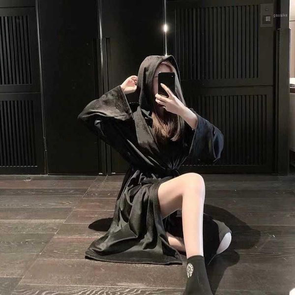 the latest women's windbreaker jacket in the autumn and winter season of 2021 fashion close-fitting pure cotton loose beautiful1, Black;brown
the latest women's windbreaker jacket in the autumn and winter season of 2021 fashion close-fitting pure cotton loose beautiful1, Black;brown