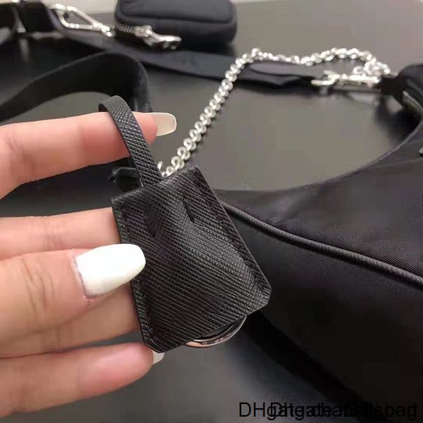 высокое качество luxury designerbags нейлон waistbag chest match сумки кошелек пояс tote ткань сумка crossbody кошелек
высокое качество luxury designerbags нейлон waistbag chest match сумки кошелек пояс tote ткань сумка crossbody кошелек