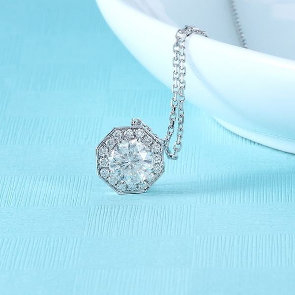 transgems solid 14k white gold 585 6.0mm 1 ct f color moissanite octagon cutting halo pendant slide necklace for women y200620, Silver
transgems solid 14k white gold 585 6.0mm 1 ct f color moissanite octagon cutting halo pendant slide necklace for women y200620, Silver