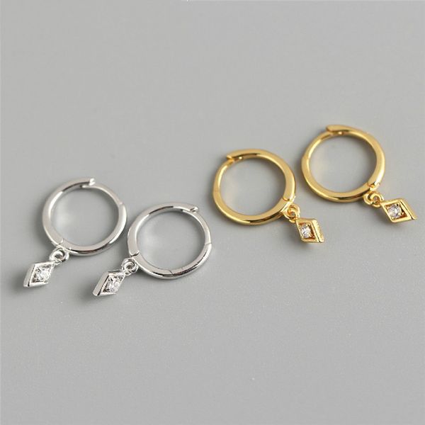 februaryfrost марка дизайнер 100% 925 sterling silver mini геометрическая ромбическая подвеска серег для женщин модельер простые серьги, Golden;silver
februaryfrost марка дизайнер 100% 925 sterling silver mini геометрическая ромбическая подвеска серег для женщин модельер простые серьги, Golden;silver