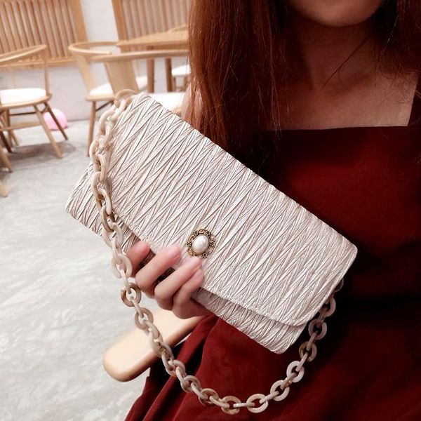 fashion women clutches acryli chain envelope clutch purse pu leather messenger bag for women crossbody bag lady handbag
fashion women clutches acryli chain envelope clutch purse pu leather messenger bag for women crossbody bag lady handbag