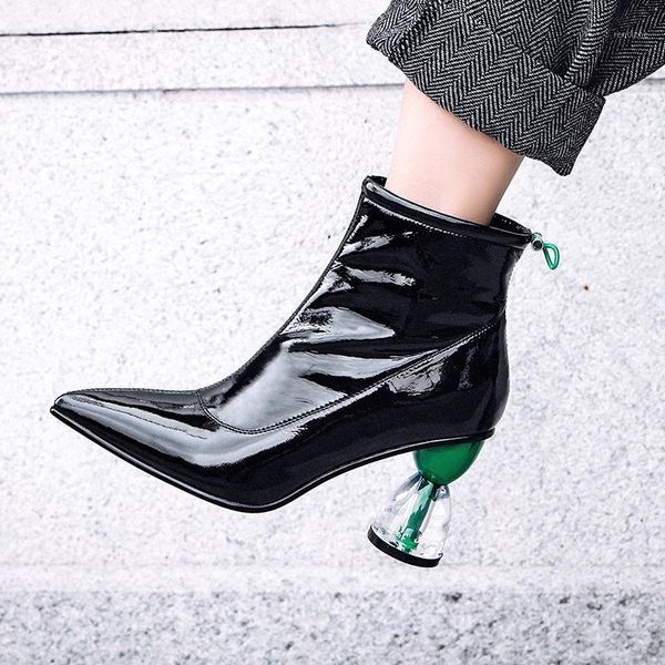 2020 new winter high heel shoes women's ankle boots patent cow leather preppy style ankle boots zapatos de mujer size 431, Black
2020 new winter high heel shoes women's ankle boots patent cow leather preppy style ankle boots zapatos de mujer size 431, Black