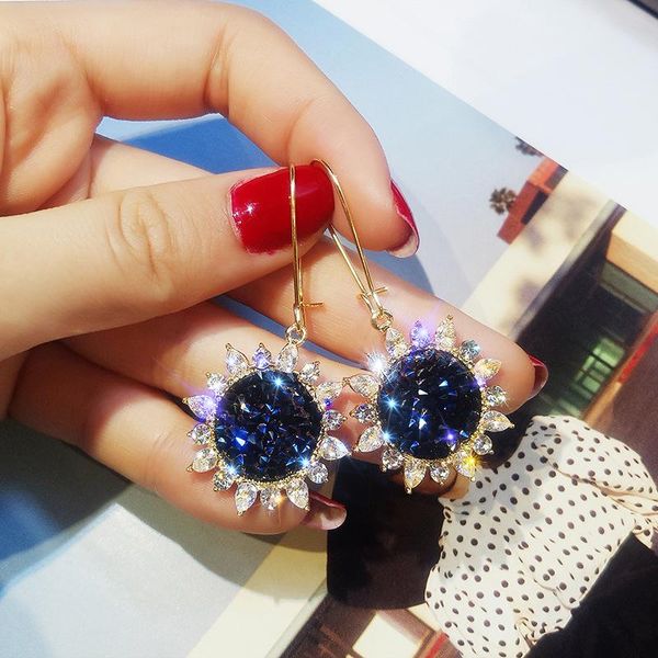 shiny side new fashion brand jewelry rhinestone sunflower dangle earrings for women crystal gift flower earrings ing, Silver
shiny side new fashion brand jewelry rhinestone sunflower dangle earrings for women crystal gift flower earrings ing, Silver