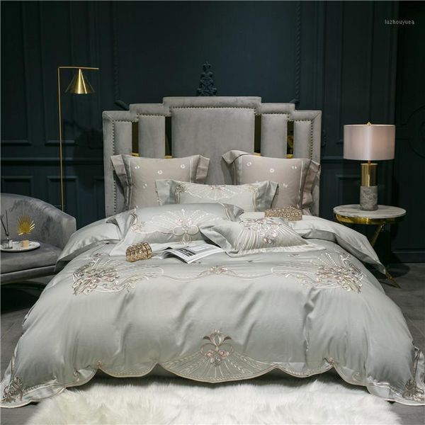 1000tc egyptian cotton chic embroidery silver gray luxury soft bedding set king size 4/7pcs duvet cover bed sheet1
1000tc egyptian cotton chic embroidery silver gray luxury soft bedding set king size 4/7pcs duvet cover bed sheet1