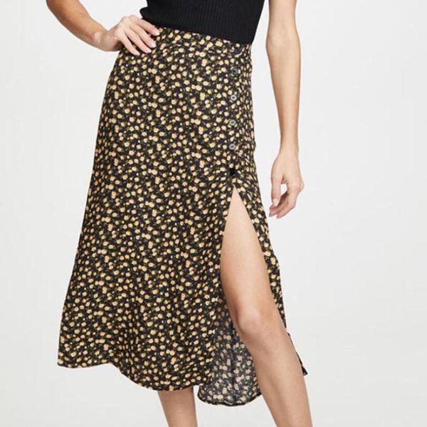 skirts women floral high waist print side split buttons casual midi skirt 2021 summer clothing1, Black
skirts women floral high waist print side split buttons casual midi skirt 2021 summer clothing1, Black