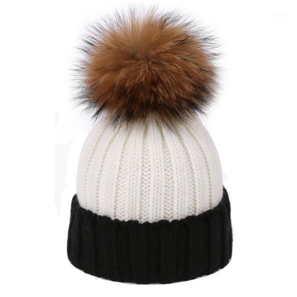 beanies women's knitted two-color woolen hat female wool ball autumn and winter warmth korean fashion trendy ear protection1
beanies women's knitted two-color woolen hat female wool ball autumn and winter warmth korean fashion trendy ear protection1