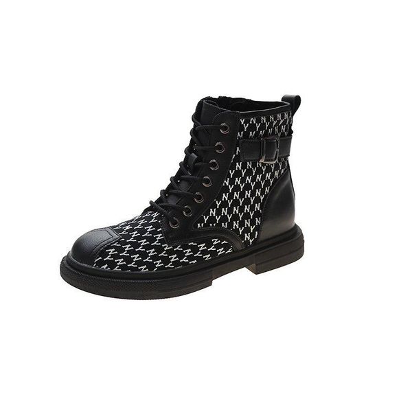 new black martin boots womens ankle boots leather patchwork lace-up winter square heel platform shoes womans 2020 40
new black martin boots womens ankle boots leather patchwork lace-up winter square heel platform shoes womans 2020 40