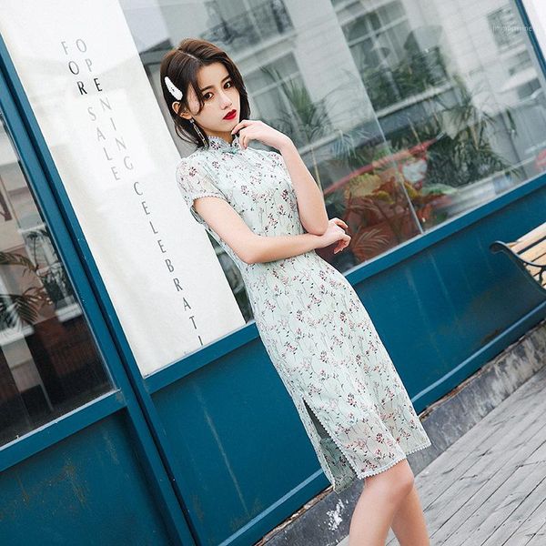 2020 new fashion small floral improved cheongsam chinese style girl version of the young cheongsam dress classic modern qipao1, Red
2020 new fashion small floral improved cheongsam chinese style girl version of the young cheongsam dress classic modern qipao1, Red