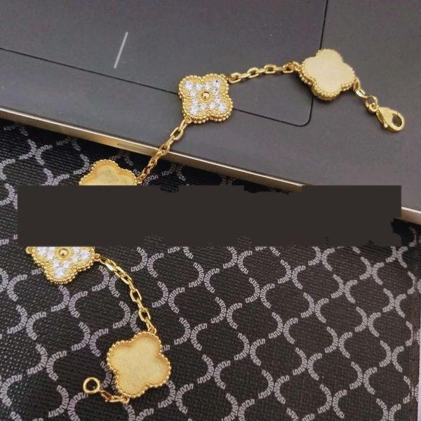 thick layer bracelet diamond genuine gold inlaid diamond tetrafolium pentaphyllum hand chain seiko version of semi-finished products stickin, Golden;silver
thick layer bracelet diamond genuine gold inlaid diamond tetrafolium pentaphyllum hand chain seiko version of semi-finished products stickin, Golden;silver