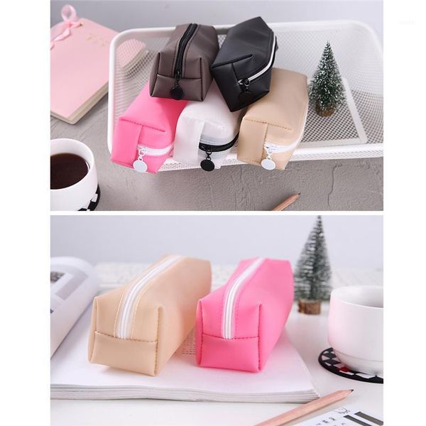cosmetic bags & cases for women 2021 simple portable case girls multifunctional bolsa feminina1
cosmetic bags & cases for women 2021 simple portable case girls multifunctional bolsa feminina1