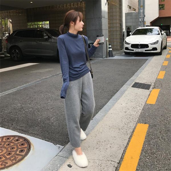 2021 autumn and winter new wool pants loose casual knitting outer wear thickened female harem cropped pants, Black;white
2021 autumn and winter new wool pants loose casual knitting outer wear thickened female harem cropped pants, Black;white