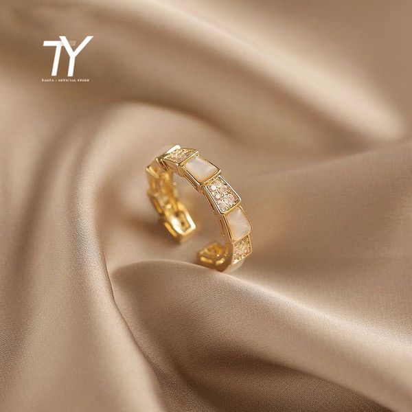 2020 classic retro geometry serpentine open ring korean fashion female jewelry student girlfriends finger accessories ring, Golden;silver
2020 classic retro geometry serpentine open ring korean fashion female jewelry student girlfriends finger accessories ring, Golden;silver