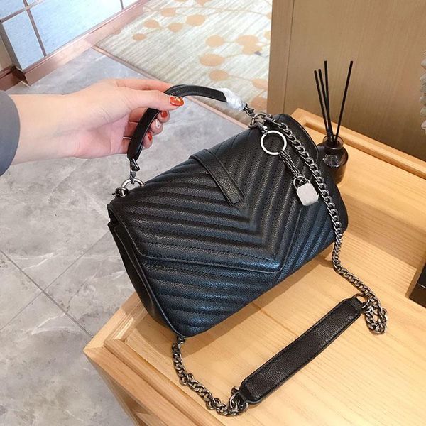 handbag designer tote high women tote messenger shoulder classical 24cm feminina bag handbags bags luxury shopping clutch quality color tgng, Red;black
handbag designer tote high women tote messenger shoulder classical 24cm feminina bag handbags bags luxury shopping clutch quality color tgng, Red;black