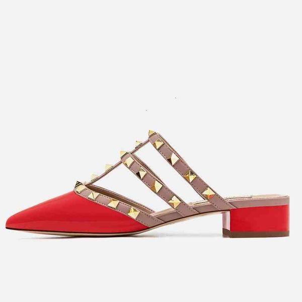 luxury brand sandals summer gladiator flat rivet sandals designer low fashion shoes black studded red mules slipp 767z
luxury brand sandals summer gladiator flat rivet sandals designer low fashion shoes black studded red mules slipp 767z