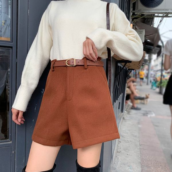 autumn and winter 2020 tweed shorts women's leisure a-line wide leg korean high waist woollen boots pants, White;black
autumn and winter 2020 tweed shorts women's leisure a-line wide leg korean high waist woollen boots pants, White;black