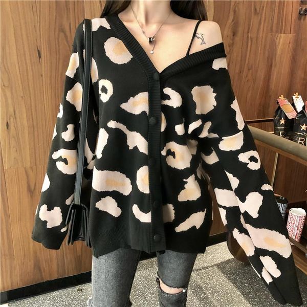 women's knits & tees loose round neck retro leopard pattern jacquard sweater, White
women's knits & tees loose round neck retro leopard pattern jacquard sweater, White