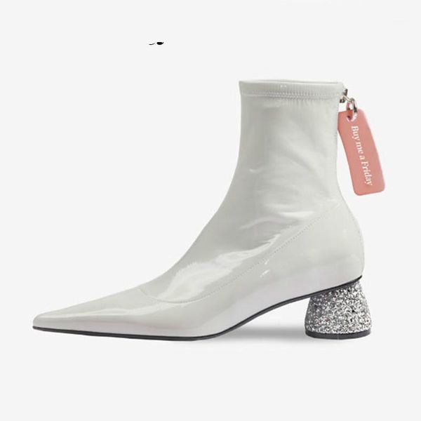 pointed toe women short boots black patent leather winter ankle booties shoes fashion 2020 design ladies botines mujer shoe1
pointed toe women short boots black patent leather winter ankle booties shoes fashion 2020 design ladies botines mujer shoe1