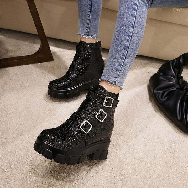 boots ymechic autumn winter black buckle strap platform female chunky heels shoes patent embossing biker ankle for women1
boots ymechic autumn winter black buckle strap platform female chunky heels shoes patent embossing biker ankle for women1