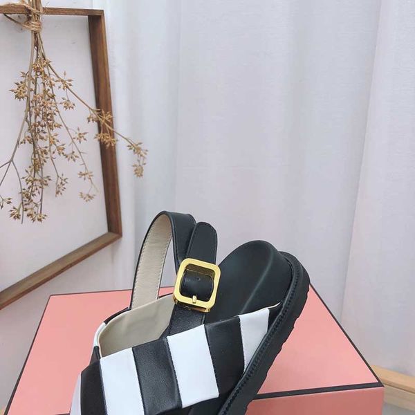 2022womens sandals genuine leather platform rubber retro shoes classic 90s designer slippers summer fashion red bottom luxury to, Black
2022womens sandals genuine leather platform rubber retro shoes classic 90s designer slippers summer fashion red bottom luxury to, Black