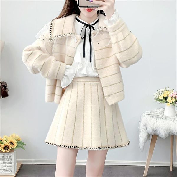 women's tracksuits women 2 piece set turn-down collar long sleeve short coat and high waist mini skirt sweet girl 2021 autumn winter, Gray
women's tracksuits women 2 piece set turn-down collar long sleeve short coat and high waist mini skirt sweet girl 2021 autumn winter, Gray