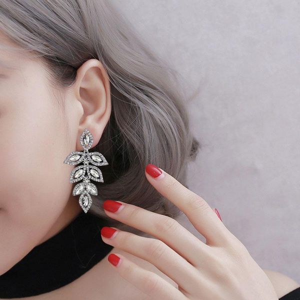 muylinda dangle earrings tassel crystal long earrings silver red drop dangle tassel earring for women
muylinda dangle earrings tassel crystal long earrings silver red drop dangle tassel earring for women