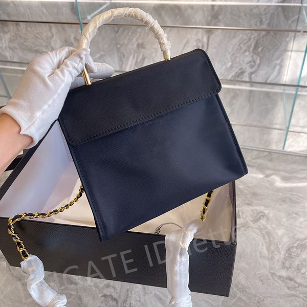 luxury designer nylon ladies messenger bags small square handbag solid color clutch bag women fashion shoulder handbags handbag tote wallet
luxury designer nylon ladies messenger bags small square handbag solid color clutch bag women fashion shoulder handbags handbag tote wallet