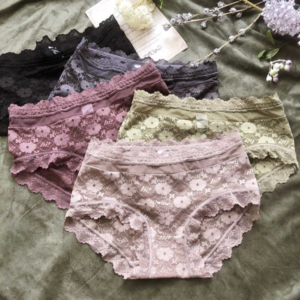 court lace lady underwear middle waist transparent allure triangle underwear woman, Black;pink
court lace lady underwear middle waist transparent allure triangle underwear woman, Black;pink