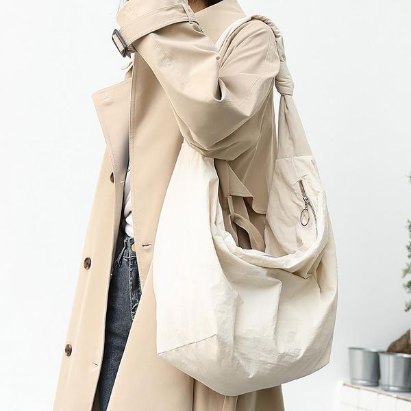 large-capacity one-shoulder bag small fresh solid-color canvas bag female bausen is a literary oxford cloth sloping
large-capacity one-shoulder bag small fresh solid-color canvas bag female bausen is a literary oxford cloth sloping