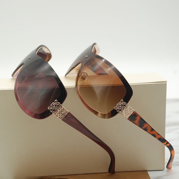 sunglasses 2021 women big frame one-piece sun glasses for woman fashion ladies shades uv400, White;black
sunglasses 2021 women big frame one-piece sun glasses for woman fashion ladies shades uv400, White;black