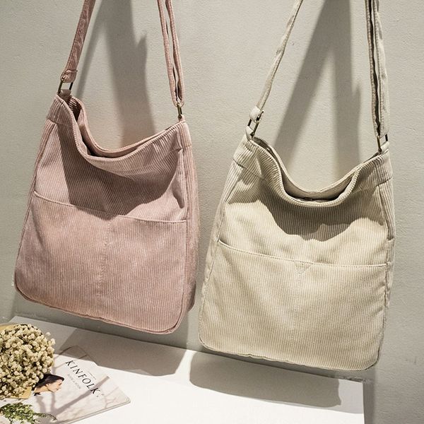 2021 fashion shoulder bags women chain crossbody bag handbags lady leather new purses designer purse female messenger bag
2021 fashion shoulder bags women chain crossbody bag handbags lady leather new purses designer purse female messenger bag