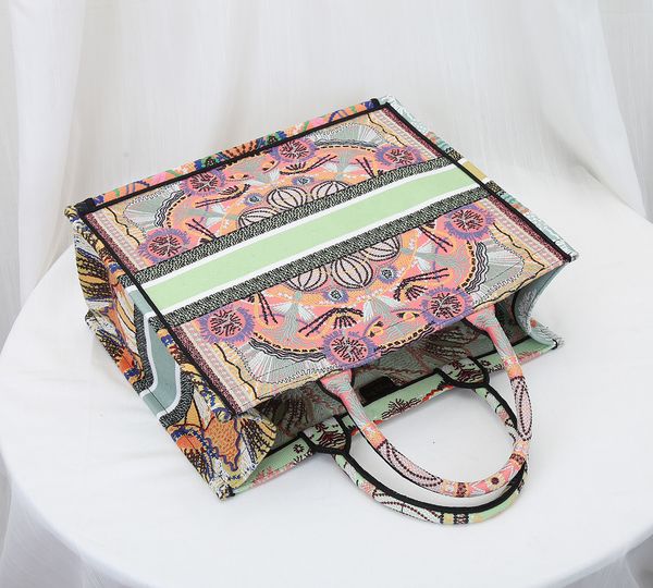 retro ethnic style lady colorful book tote bag latte multicolor in heart lights embroidery handmade embroidery pattern shopping bag handbag
retro ethnic style lady colorful book tote bag latte multicolor in heart lights embroidery handmade embroidery pattern shopping bag handbag