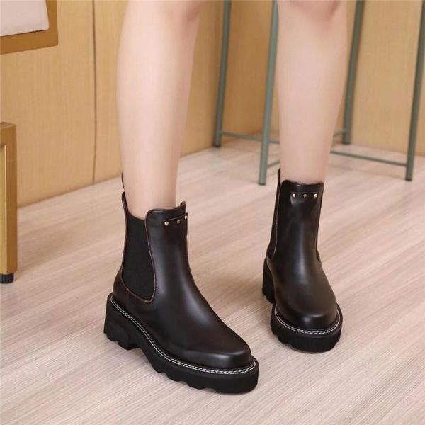 boots brand designers women black boot genuine leather slip on fashion round toe ankle platform shoes woman
boots brand designers women black boot genuine leather slip on fashion round toe ankle platform shoes woman