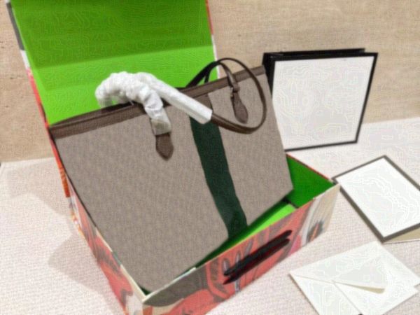 2021 new women bags larger capacity shopping bags designer handbags new fashion one-shoulder bag wallet totes shopping
2021 new women bags larger capacity shopping bags designer handbags new fashion one-shoulder bag wallet totes shopping