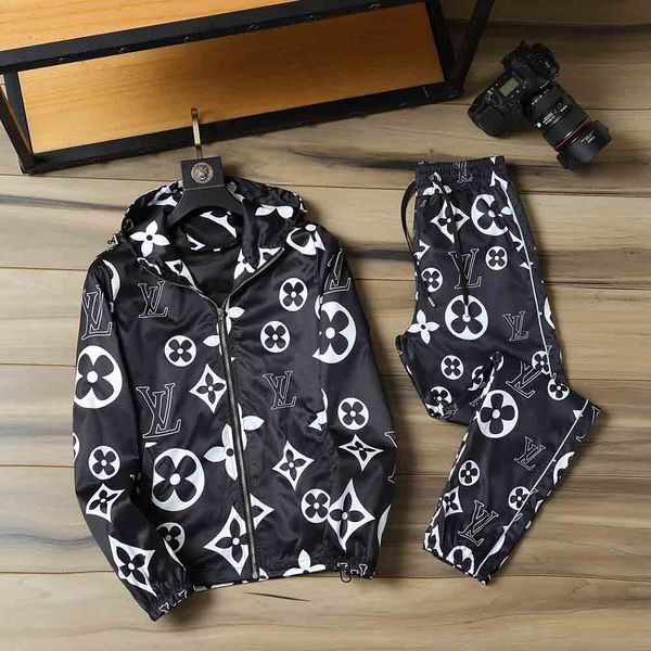 men's 2020 designer sportswear men's women's hoodie + pants men's sweatshirt pullover casual tennis sports tracksuit spo, Gray
men's 2020 designer sportswear men's women's hoodie + pants men's sweatshirt pullover casual tennis sports tracksuit spo, Gray