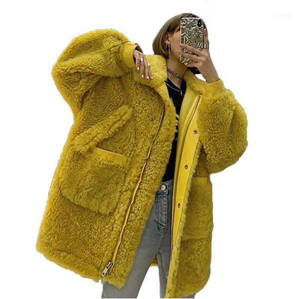 women 2020 autumn winter vintage turn-down collar faux lambswool fur coat female thick warm jacket new loose casual outwear n1711, Black
women 2020 autumn winter vintage turn-down collar faux lambswool fur coat female thick warm jacket new loose casual outwear n1711, Black