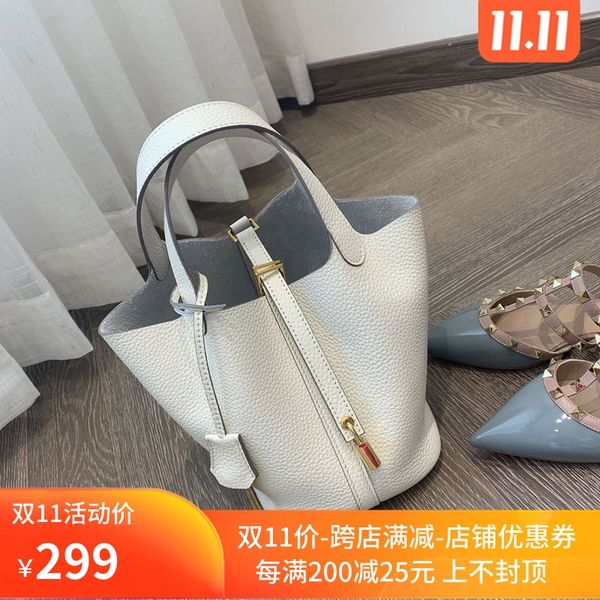 customized milkshake platinum buckle layer cowhide vegetable basket bag womens portable cowhide bucket bag
customized milkshake platinum buckle layer cowhide vegetable basket bag womens portable cowhide bucket bag