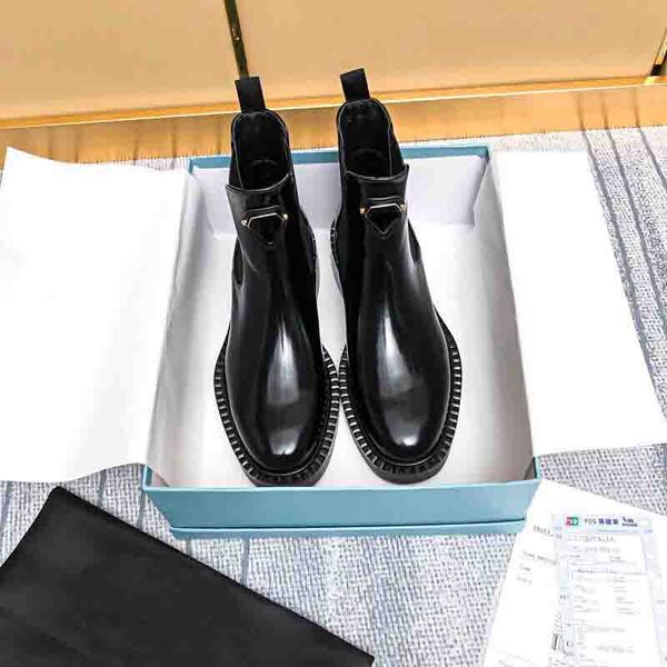 22s ankle boot short cut shoes women monolith brushed brand calf leather booties luxury design lady's platform rubber sole black patent
22s ankle boot short cut shoes women monolith brushed brand calf leather booties luxury design lady's platform rubber sole black patent