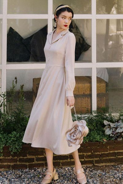 новая осень женщины тонкий мода tide дизайнер runway chic casual отдыха бинты платья партии перевозка груза падения, Black;gray
новая осень женщины тонкий мода tide дизайнер runway chic casual отдыха бинты платья партии перевозка груза падения, Black;gray