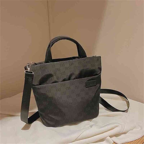 2022 latest handbag factory store vegetable basket single shoulder large capacity commuter portable storage women's anti splash
2022 latest handbag factory store vegetable basket single shoulder large capacity commuter portable storage women's anti splash