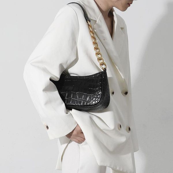 cross body 2021 baguette bag and purse pure color chain fashion women shoulder messenger stone pattern
cross body 2021 baguette bag and purse pure color chain fashion women shoulder messenger stone pattern