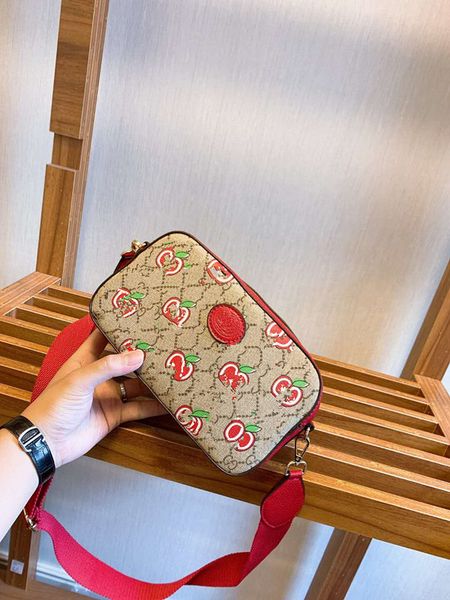 2020 female messenger vintage bag printing one genuine leather shoulder bags woman inclined camera bag 574886 purses handbags
2020 female messenger vintage bag printing one genuine leather shoulder bags woman inclined camera bag 574886 purses handbags