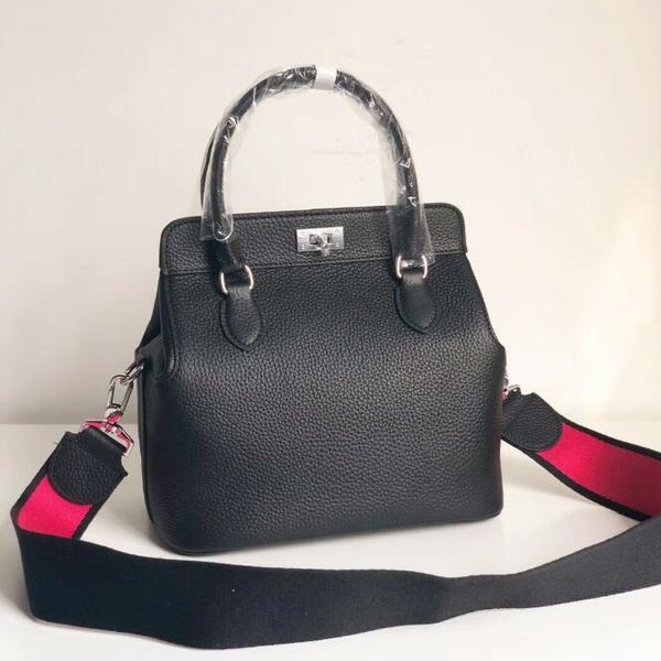 quality toolbox 26cm totes bags,swift calfskin,3 pockets adjustable strap,silver palladium plated hardware,come with dust bag 3a
quality toolbox 26cm totes bags,swift calfskin,3 pockets adjustable strap,silver palladium plated hardware,come with dust bag 3a