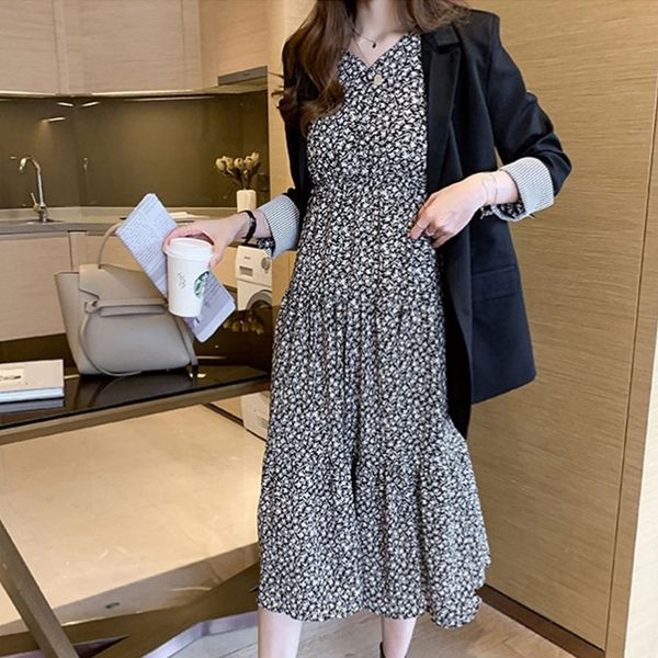 fat sister big size women's autumn new korean of tibetan meat reduced age waist show thin broken flower thin waist version elder sister, Black;gray
fat sister big size women's autumn new korean of tibetan meat reduced age waist show thin broken flower thin waist version elder sister, Black;gray
