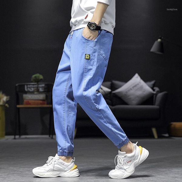 2020 summer style jeans men leisure jeans pants mens black denim trousers zipper blue hole pencil pants1
2020 summer style jeans men leisure jeans pants mens black denim trousers zipper blue hole pencil pants1