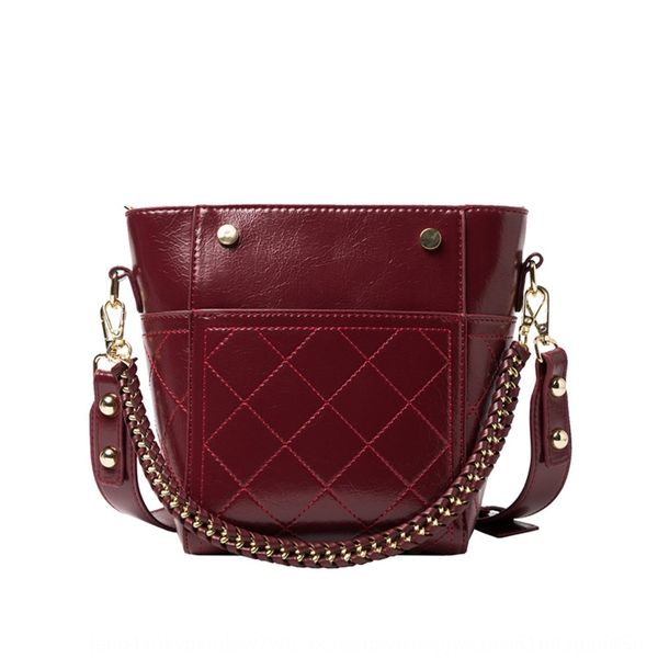 women's new 2020 shoulder fashionable lingge large capacity shoulder bag versatile simple messenger bag for women kag11
women's new 2020 shoulder fashionable lingge large capacity shoulder bag versatile simple messenger bag for women kag11
