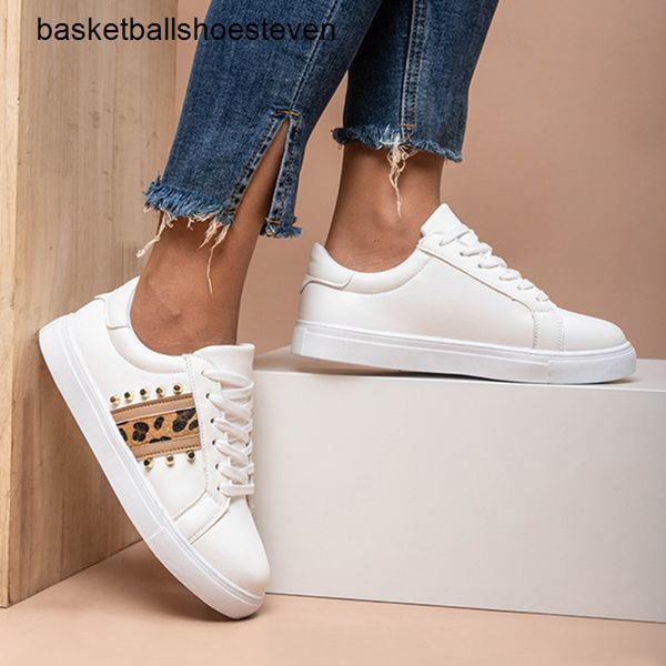 new women's shoes spring and autumn models side beaded leopard print white shoes casual all
new women's shoes spring and autumn models side beaded leopard print white shoes casual all