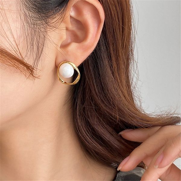 2020 new arrival round metal earring women trendy stud earrings simple elegant fashion korean jewelry for girl, Golden;silver
2020 new arrival round metal earring women trendy stud earrings simple elegant fashion korean jewelry for girl, Golden;silver