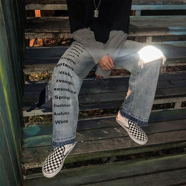 корейские уличные напечатанное письмо мужских джинсы hip hop светоотражающие hole man сыпучей джинсовые брюки 2020 мужской брюки, Blue
корейские уличные напечатанное письмо мужских джинсы hip hop светоотражающие hole man сыпучей джинсовые брюки 2020 мужской брюки, Blue