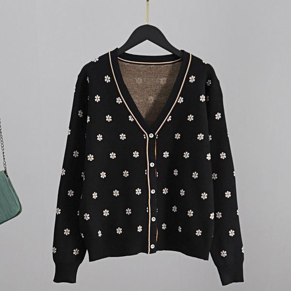 2021 new embroidery flower vintage winter v neck womens cardigan single breasted knit sweater coat female jacket outfits t62y, White;black
2021 new embroidery flower vintage winter v neck womens cardigan single breasted knit sweater coat female jacket outfits t62y, White;black