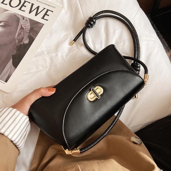 cross body yanigelan luxury design handbag lady purse soft pu leather women underarm bags fashion french shoulder messenger pack sac femme
cross body yanigelan luxury design handbag lady purse soft pu leather women underarm bags fashion french shoulder messenger pack sac femme